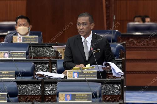 DATUK SERI TAKIYUDDIN HASSAN