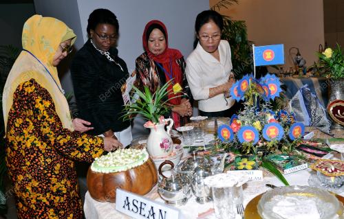 KL15_21022012_TABLE_SETTING