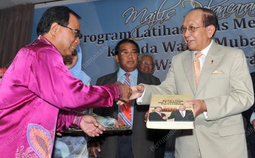 KL15_21052012_RAIS_MUBARAK_2