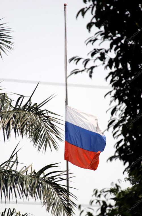 KL15_21072014_BENDERA_RUSIA