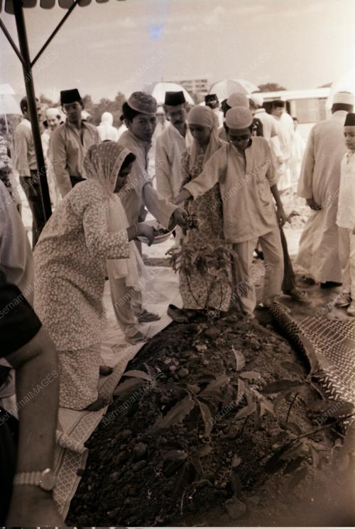 ALLAHYARHAM TAN SRI DATO' ABD JALIL HASSAN