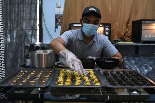 TINJAUAN EKONOMI UMAT ISLAM MENJELANG AIDIL FITRI