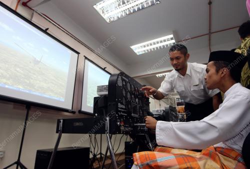 DR MOHD YUSOF NOOR