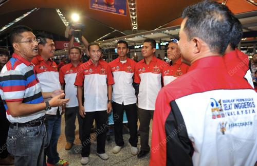 KL15_22082012_RENANG