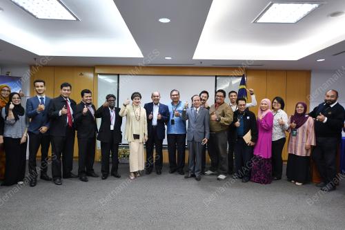 KL15_22082017_LEGASI