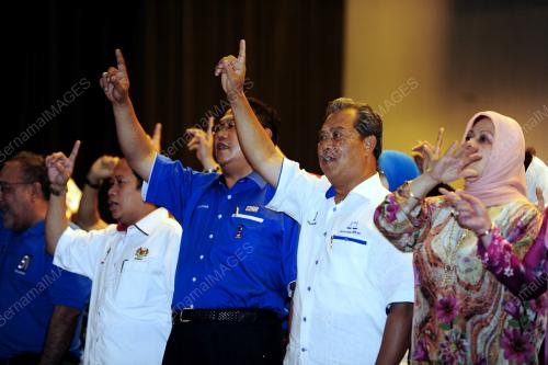 TAN SRI MUHYIDDIN YASIN