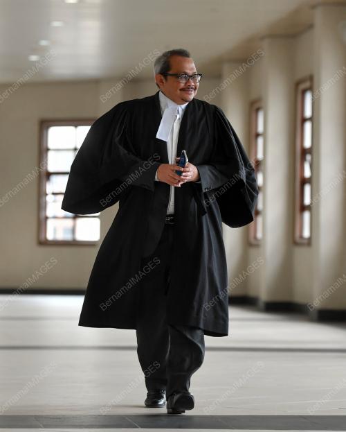 TAN SRI DZULKIFKLI AHMAD
