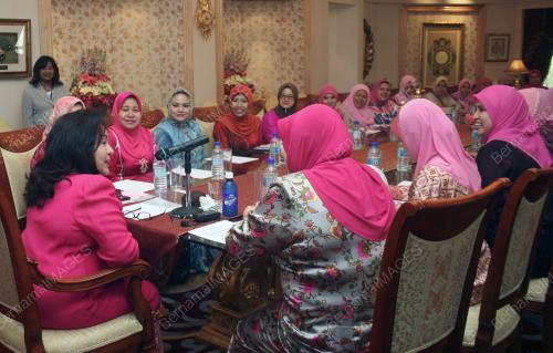 ROSMAH MANSOR