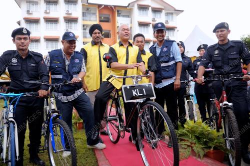 KL15_23062012_POLIS