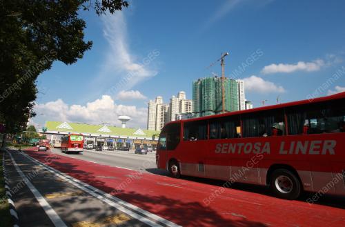PLAZA TOL JALAN DUTA