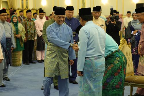 AL-SULTAN ABDULLAH RI'AYATUDDIN AL-MUSTAFA BILLAH SHAH