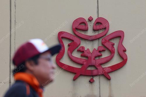 IBU PEJABAT UMNO JADI TUMPUAN
