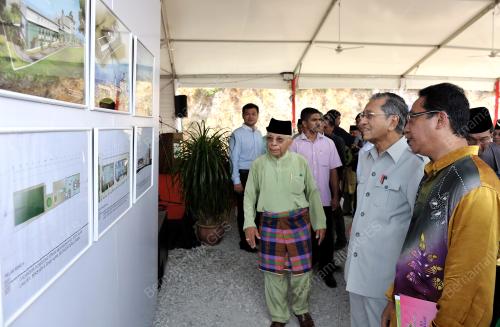 TUN DR MAHATHIR MOHAMAD