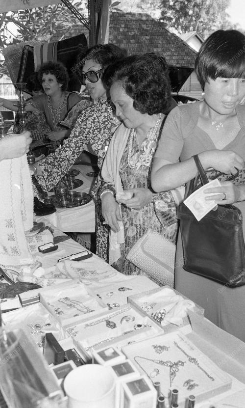 DATIN SUHAILA, RAFIDAH AZIZ
