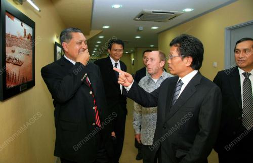 MOHD SHAFIE APDAL