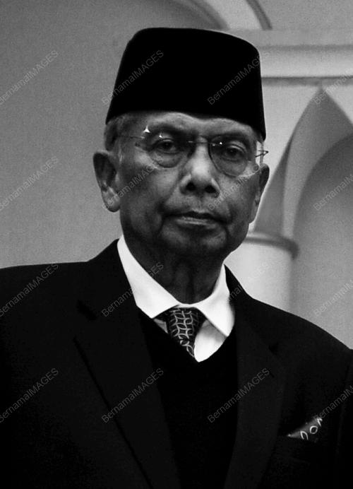 KL15_24112016_ADENAN
