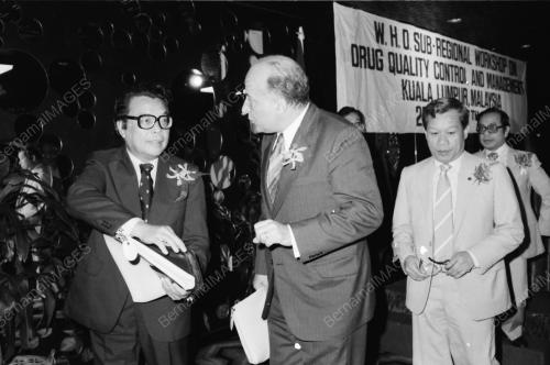 CHONG HON NYA OFFCIATES WHO MEETING