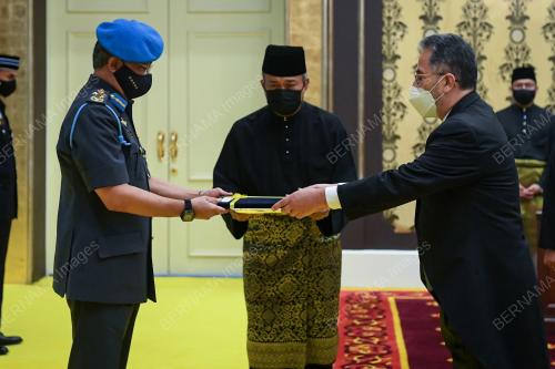 AL-SULTAN ABDULLAH RI'AYATUDDIN AL-MUSTAFA BILLAH SHAH