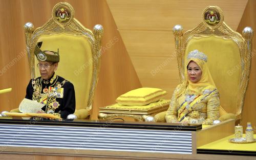 KL15_25062013_AGONG