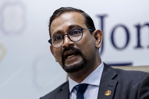 PROF MADYA DATUK DR MOHD RAVI ABDULLAH