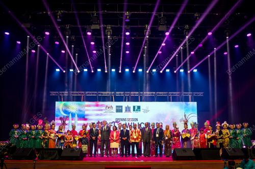 KL15_25082018_IFLA_BN201808206294