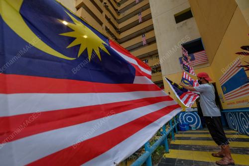 KEMPEN KIBAR JALUR GEMILANG