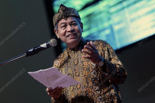 PROF MADYA T.SYAHRUL REZA