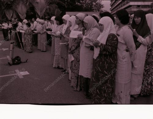 HARI KASTAM SEDUNIA