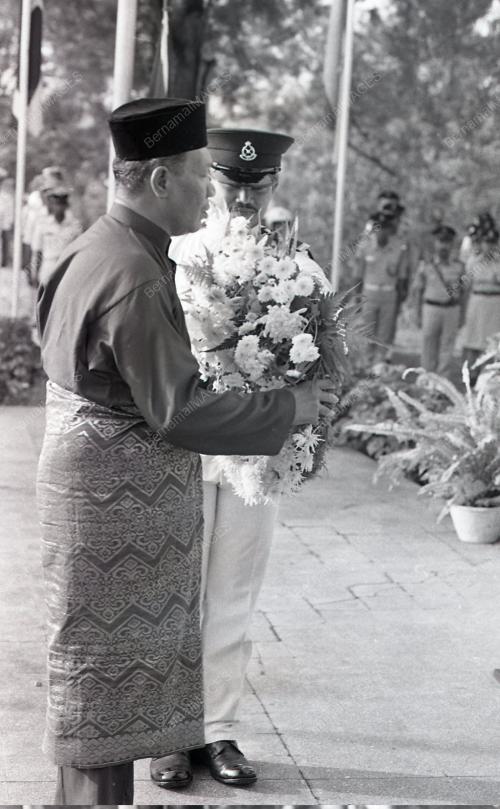MOHAMMED HANIFF OMAR