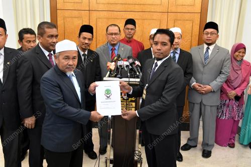 KL15_26072018_PARLIMEN