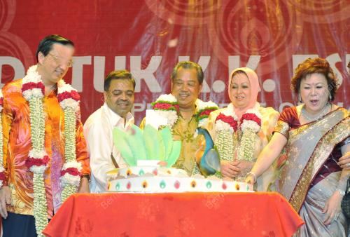 TAN SRI MUHYIDDIN YASSIN