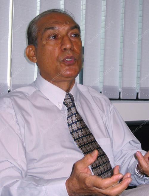 PROF MOHAMED ARIFF