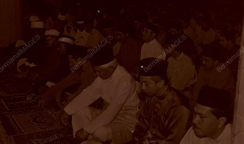 SEMBAHYANG HARI RAYA DI MASJID NEGARA