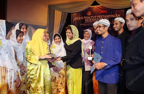 JOHAN PERTANDINGAN NASYID
