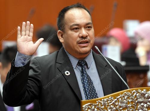 KL15_27082018_PARLIMEN