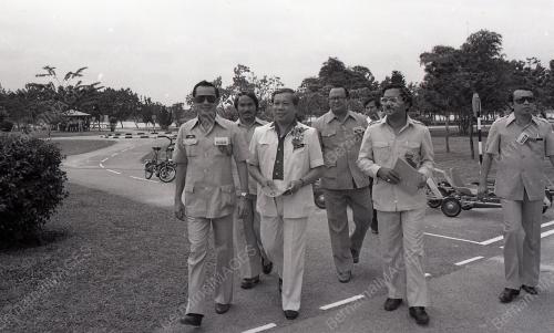 PERTANDINGAN LALULINTAS