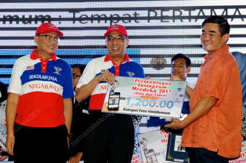 KL15_28082017_SALLEH_HADIAH