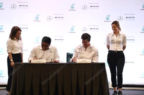 MERCEDES AMG PETRONAS TEAM F1