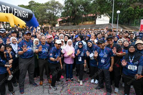 DATUK SERI DR WAN AZIZAH WAN ISMAIL
