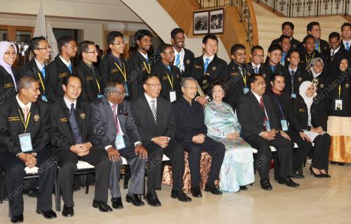 TUN DR MAHATHIR MOHAMAD