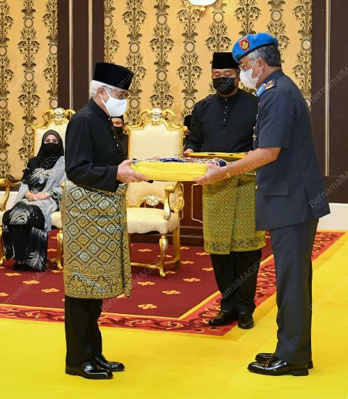 AL-SULTAN ABDULLAH RI'AYATUDDIN AL MUSTAFA BILLAH SHAH