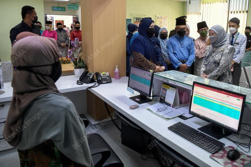 TUNKU HAJAH AZIZAH AMINAH MAIMUNAH ISKANDARIAH