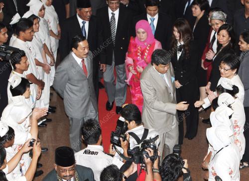 SHARAFUDDIN IDRIS SHAH ALHAJ