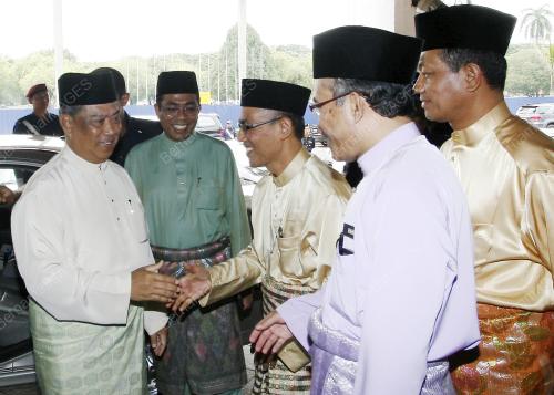 TAN SRI MUHYIDDIN YASSIN