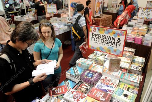 KL15_31012013_PESTA_BUKU