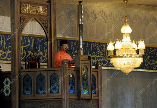 KL15_31052013_AGONG_JUMAAT