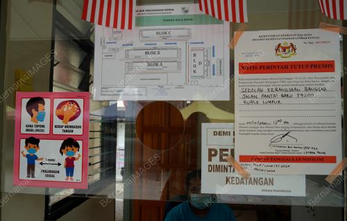 TINJAUAN COVID-19 DI LEMBAH PANTAI