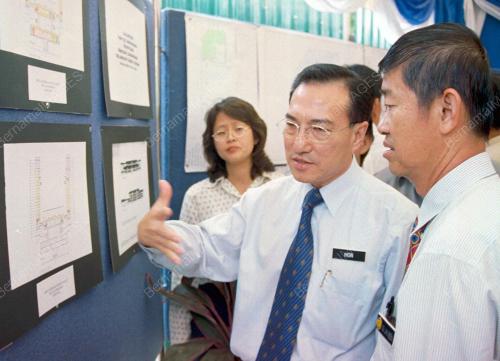 KL16-06_02_2001DATUK_HON_19012016