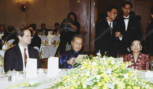 KL16-11_01_2000_PM_DINNER_18012016