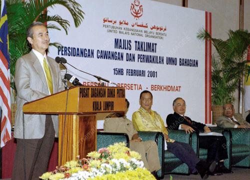 KL16-15_02_2001UMNO_19012016